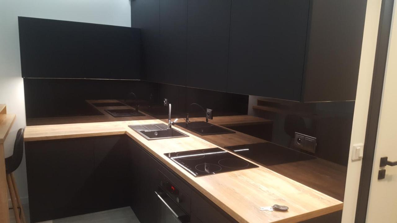 Apartament Skarbowa 2 & Parking 莱什诺 外观 照片